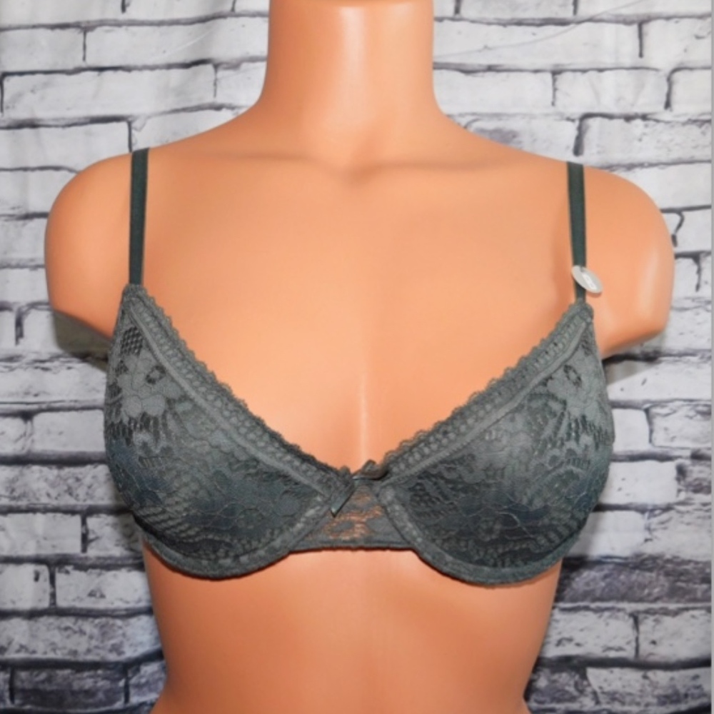 SECRET POSSESSIONS Underwire Padded Lace Cup Bra